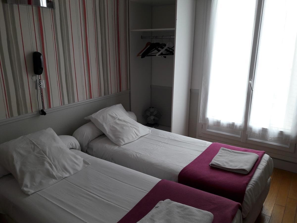 Perfect Hotel&Hostel Parijs Kamer foto A typical room at a Campanile hotel