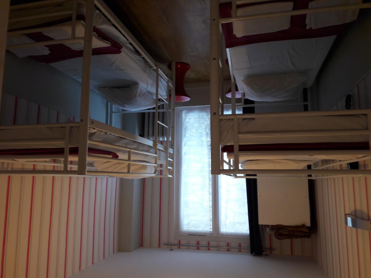 Perfect Hotel&Hostel Parijs Buitenkant foto A typical dormitory room