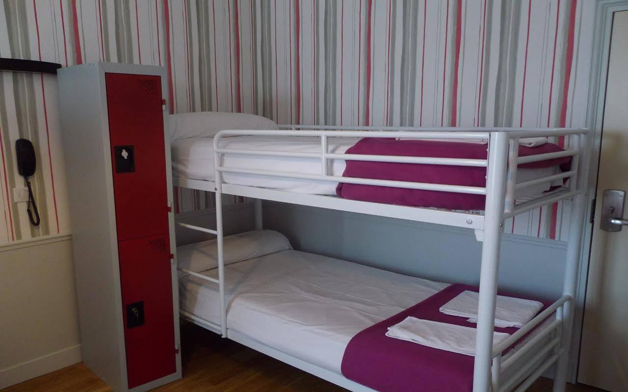 Perfect Hotel&Hostel Parijs Buitenkant foto A bunk bed